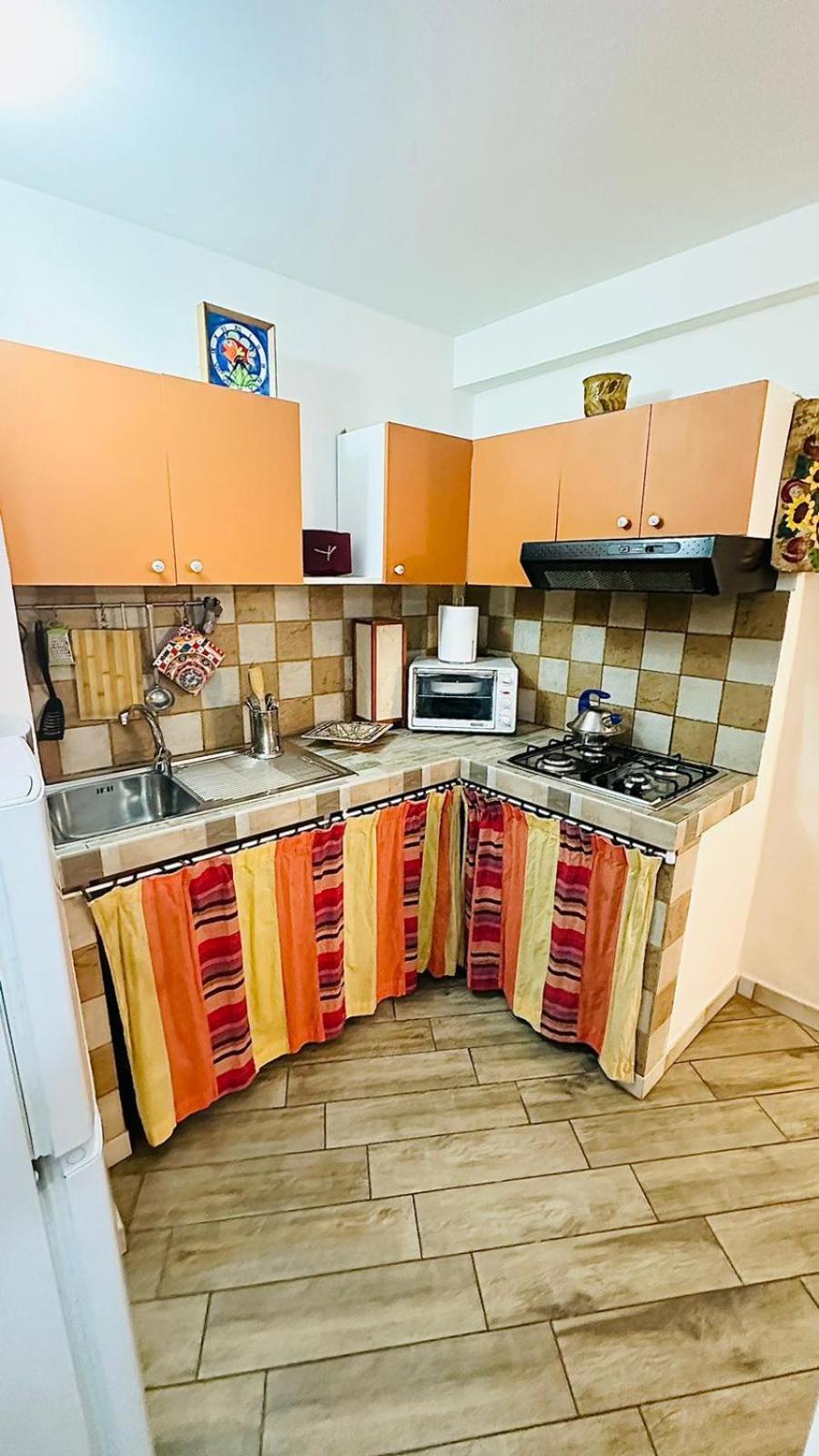 Camerini Di Santa Cecilia Палермо Екстериор снимка